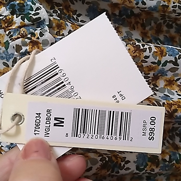 Max Studio Floral Ruffle Long Sleeve Blouse. Size Medium NWT - Picture 11 of 13